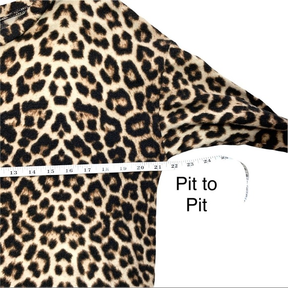 Orange Kiss Pullover Leopard Cheetah Long Sleeve Cozy Sweater Size Medium - Picture 11 of 14